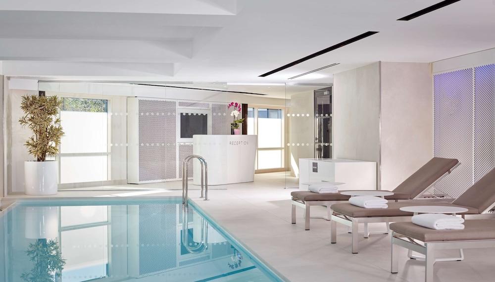 Plaza on the River Waterslide