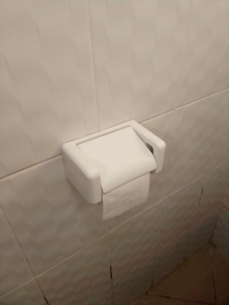إنفيتينج 1 بد أبارتمنت إن نيروبي حمام