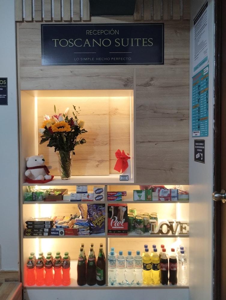 Hostal TOSCANO SUITES Reception
