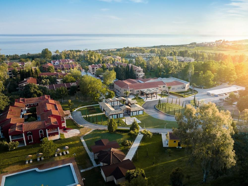 جريكوتيل لاكسمي كوستا بوتانيكا منظر من الجو