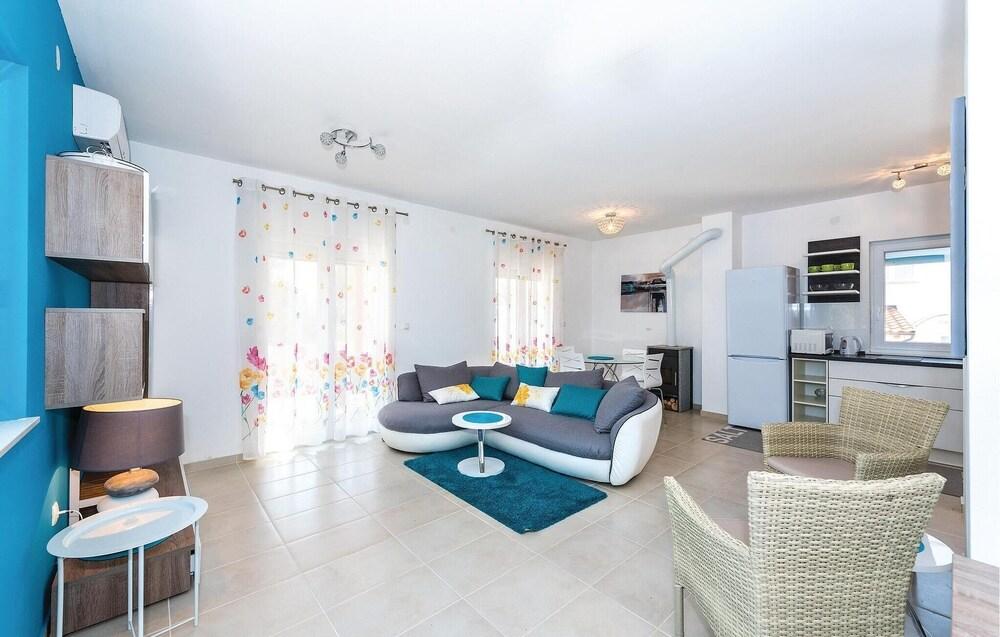 Awesome Home in Razanj With Wifi and 3 Bedrooms Exterior