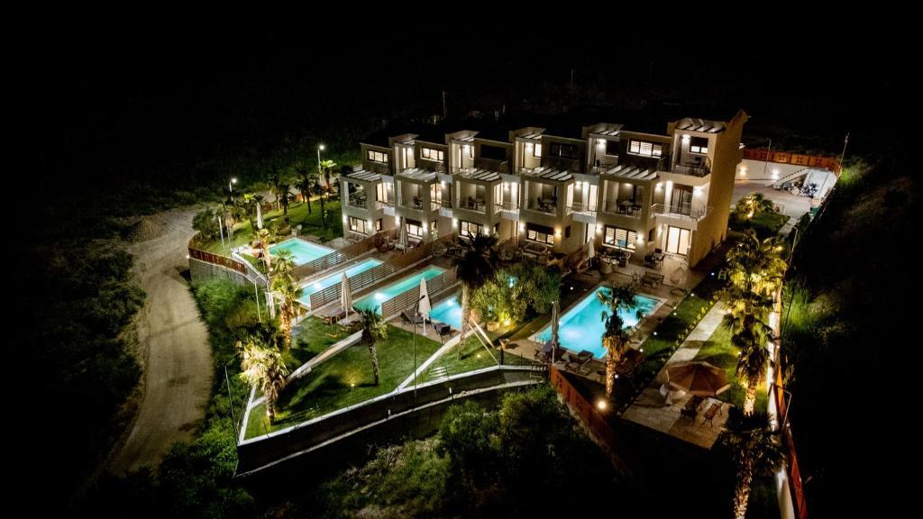 بيفكوهوري جولدن ماونتن بيتش فيلاز أخرى