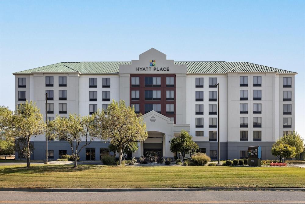 حياة بليس أوتيكا