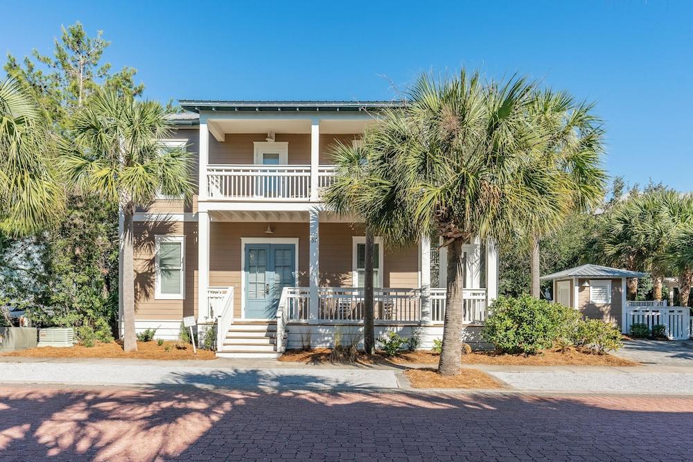 برايفت هيتد بول آند دوج فريندلي إن سي كريست بيتش المنطقة الخارجية