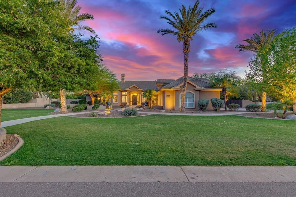 Cloud Chandler Exterior