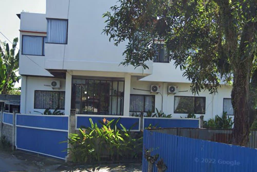 أو واي أو 93751 سن رايز هوم ستاي