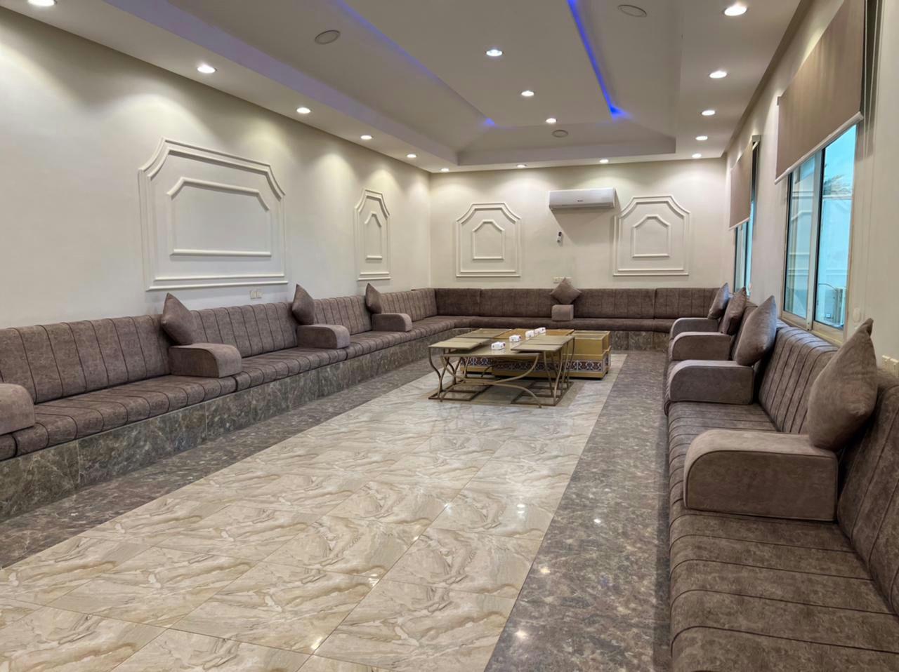 Comfy Istiraha with Comfortable and Simple Furniture | 4610 Living Room