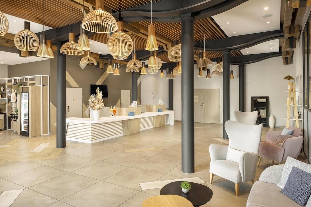 هيلتون جاردن إن باريس لا فيليت منطقة الاستقبال