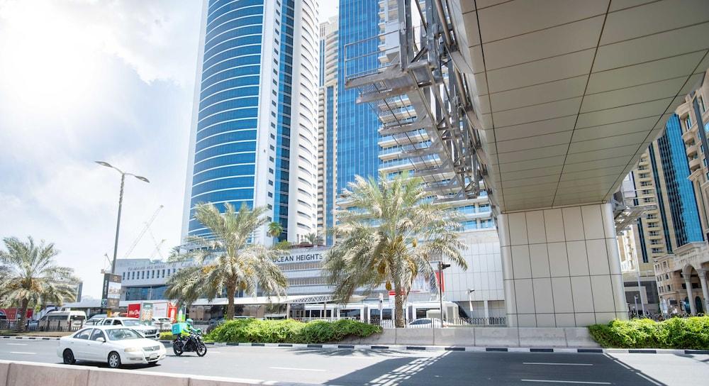 LUX The Marina Ocean View Suite 4 Exterior
