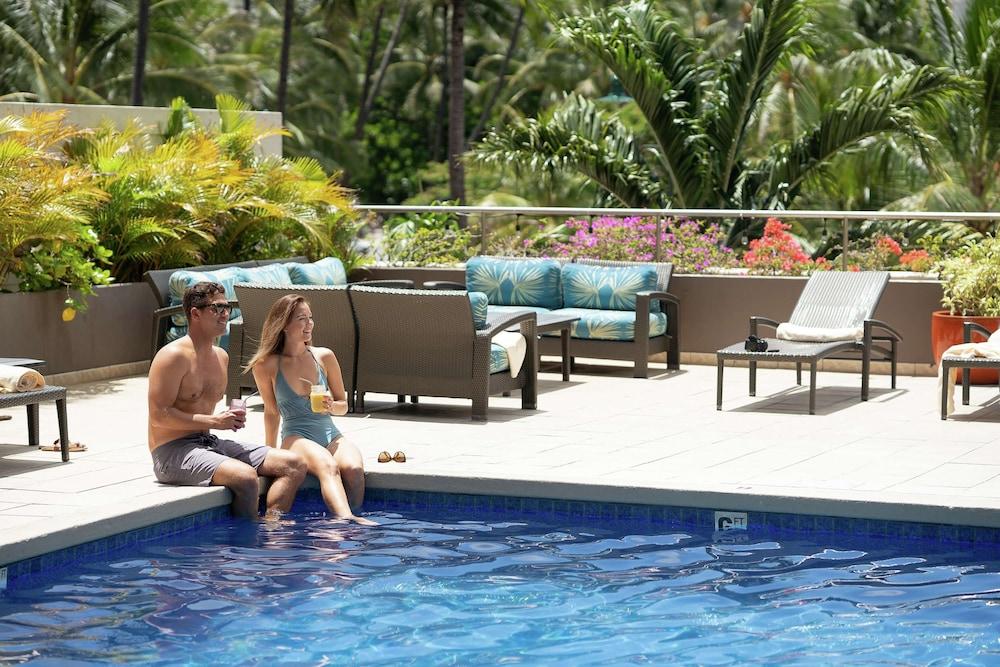 دبل تري باي هيلتون هوتل ألانا - وايكيكي بيتش زحليقة مائية