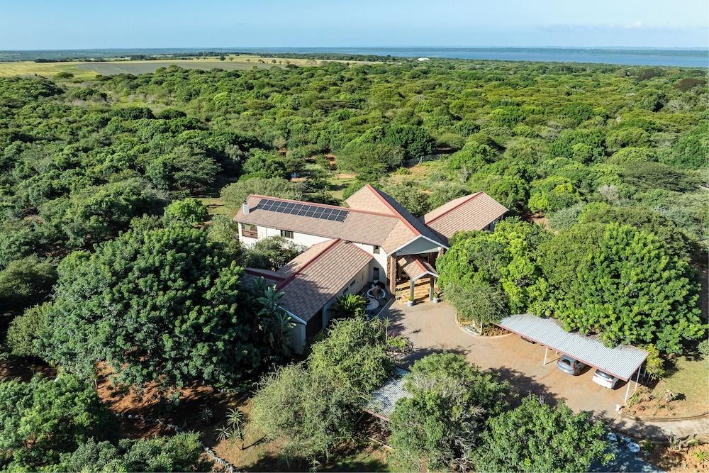 Umfomothi Lodge