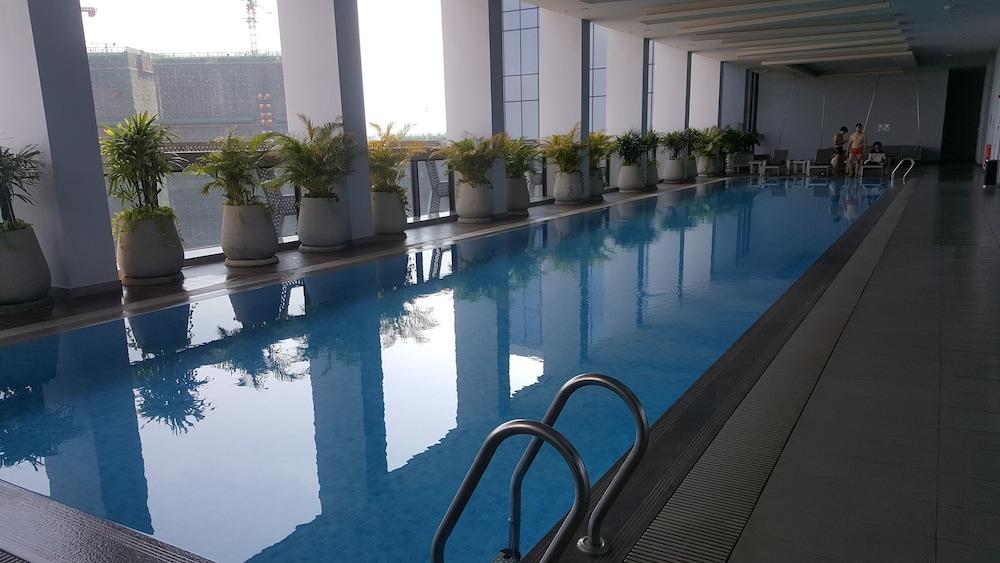 وودين مابل هوتل حمام سباحة مكشوف