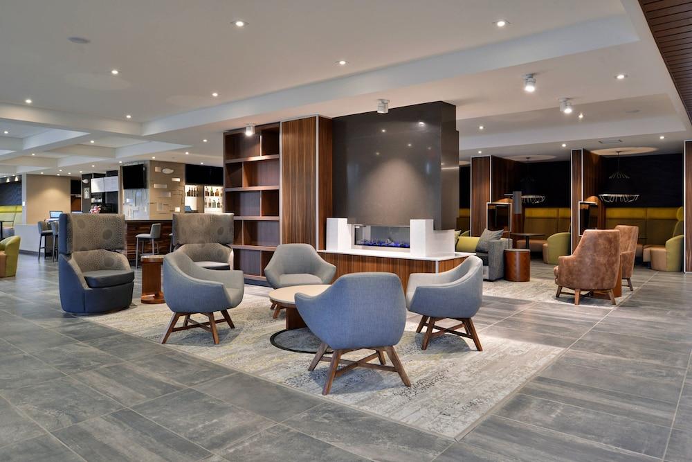 كورتيارد باي ماريوت إدينا بلومينتون منطقة الانتظار في الردهة