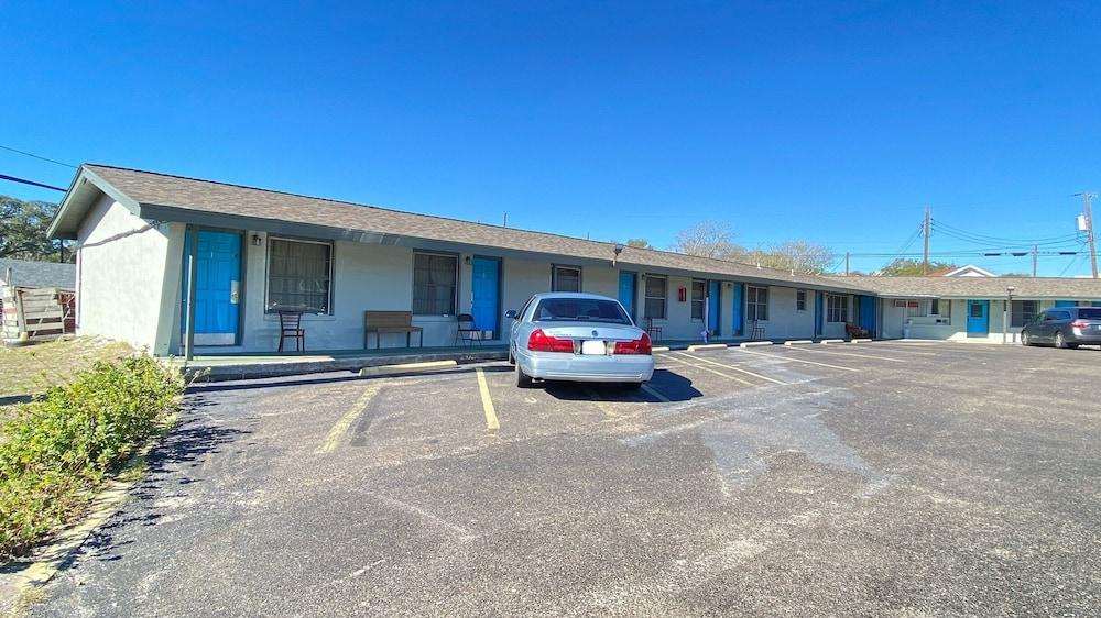 تروبيك موتل