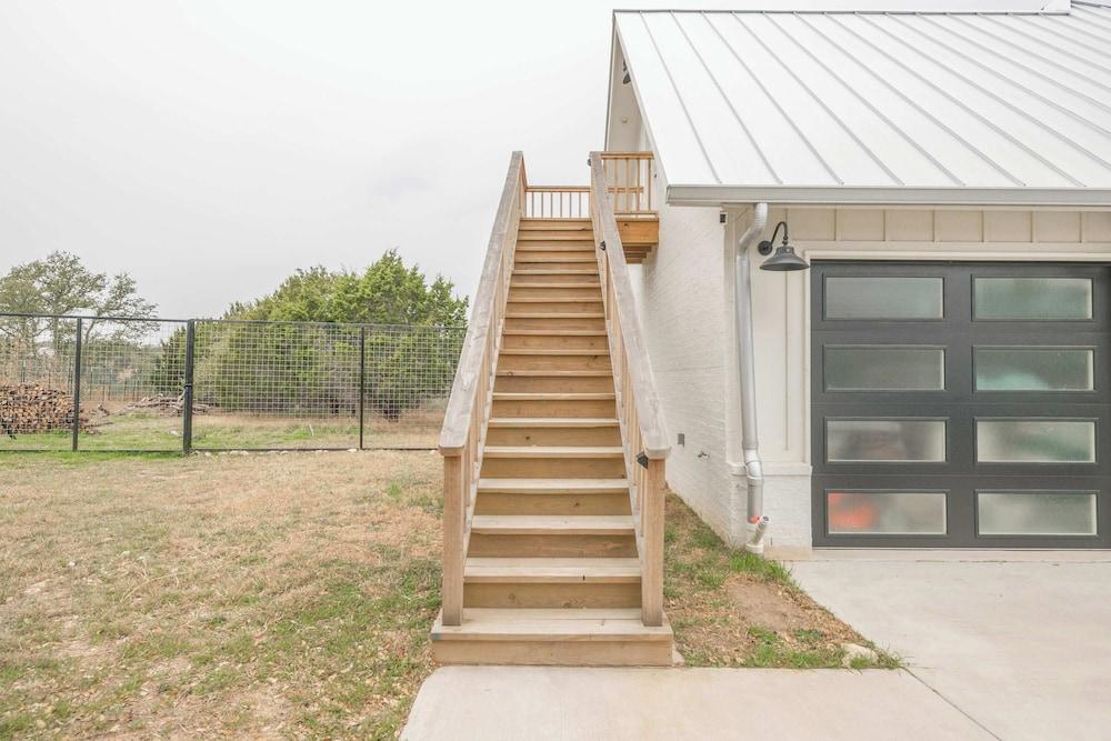 سكارليت ريدج ريتريت - نير واينريز آند دات أوستين! المنطقة الخارجية