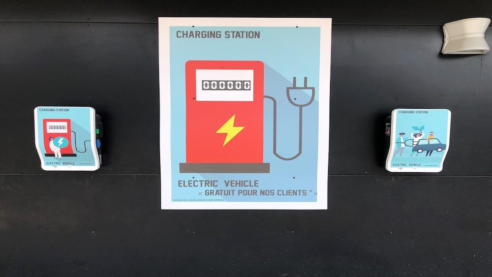 هوليداي إن إكسبرس ديجونا باي آيتش جي المنطقة الخارجية