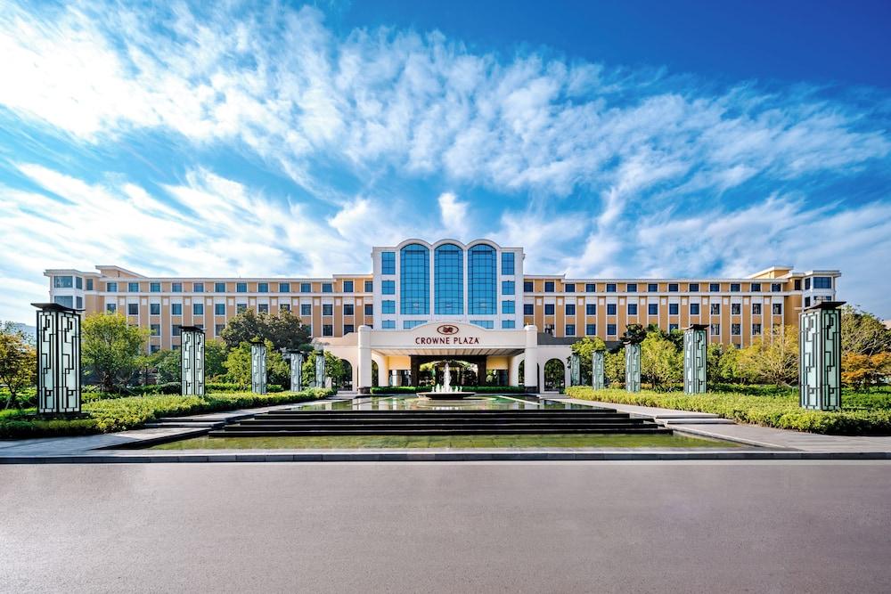 كراون بلازا تزينجتشو باي آيتش جي