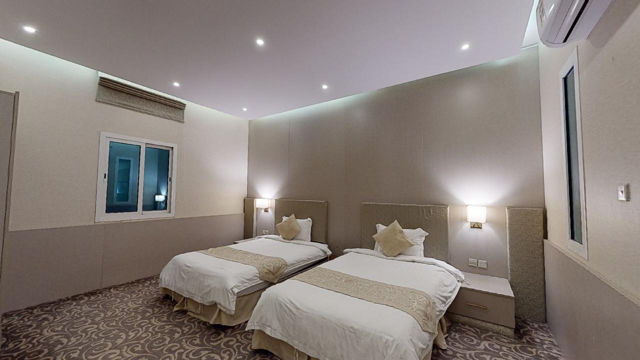 Comfy Chalet with Pool | 1563 Room