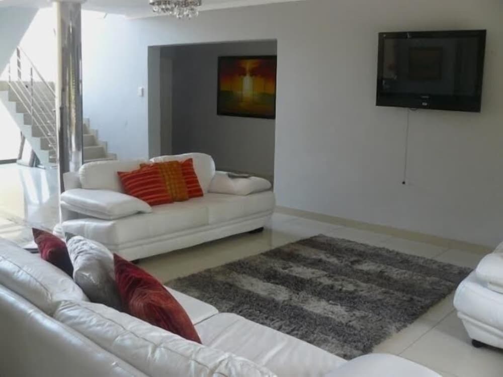 Ezulwini Guest House Lobby Lounge
