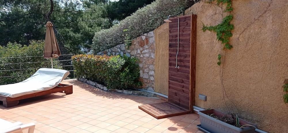 إوروب  بسروملدا ا امتويلا ويذ برايفت بول آند شتنينج سي فيوز المنطقة المحيطة بالمنشأة