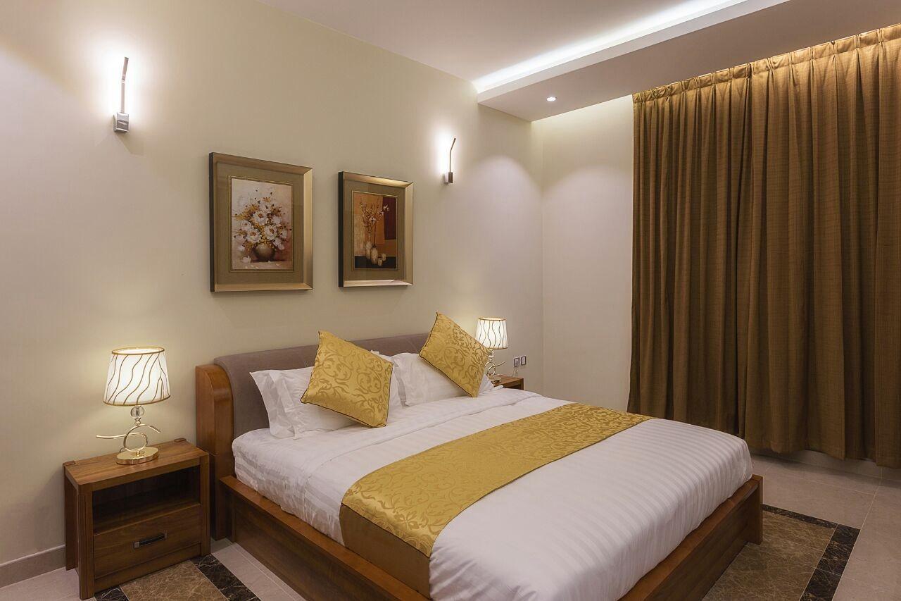 Comfy Chalet with Comfortable and Simple Furniture | 4271 Bedroom