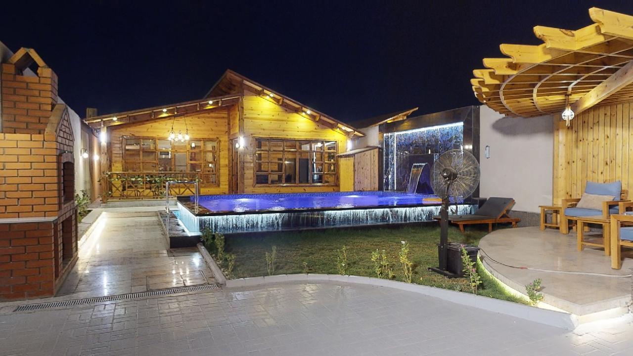 Modern Chalet with Grass Lawn | 269