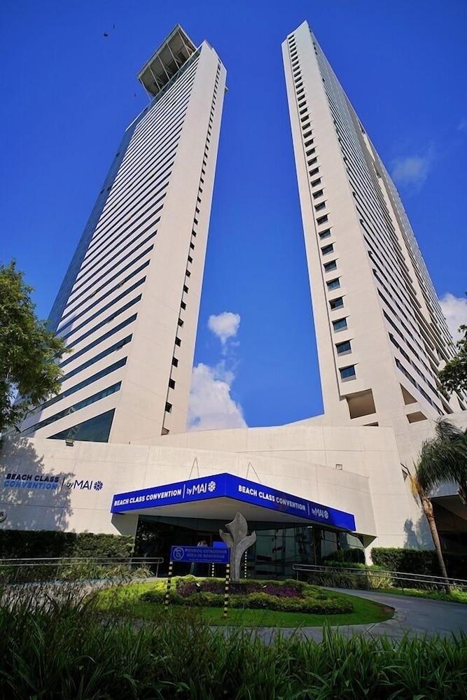 بيتش كلاس كونفينشن باي ماي