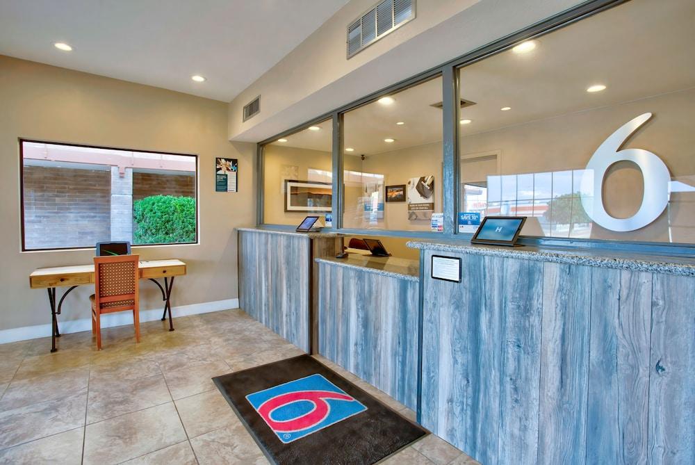 Studio 6 Suites - Willcox, AZ Reception