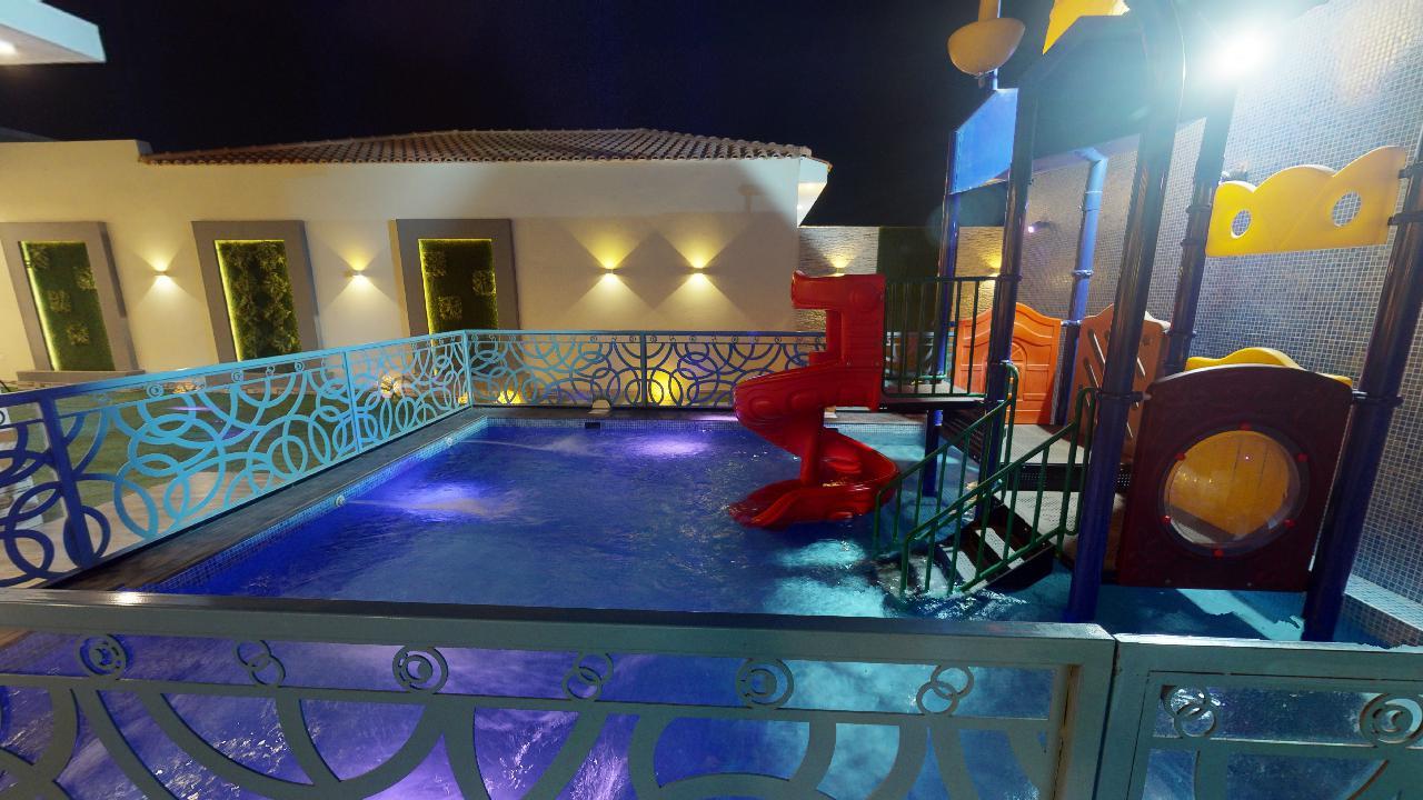 Comfy Istiraha with Water Games | 329