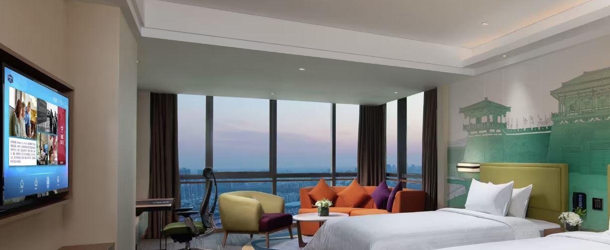 هامبتون باي هيلتون سوتشيان سونينج بلازا أخرى