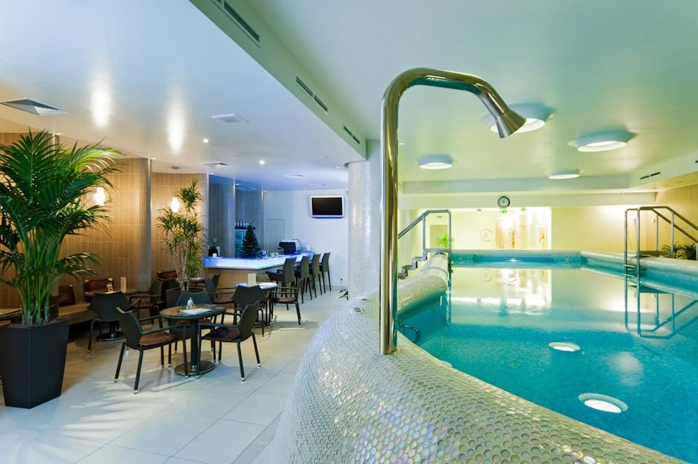 Mamaison All-Suites Spa Hotel Pokrovka Indoor Pool