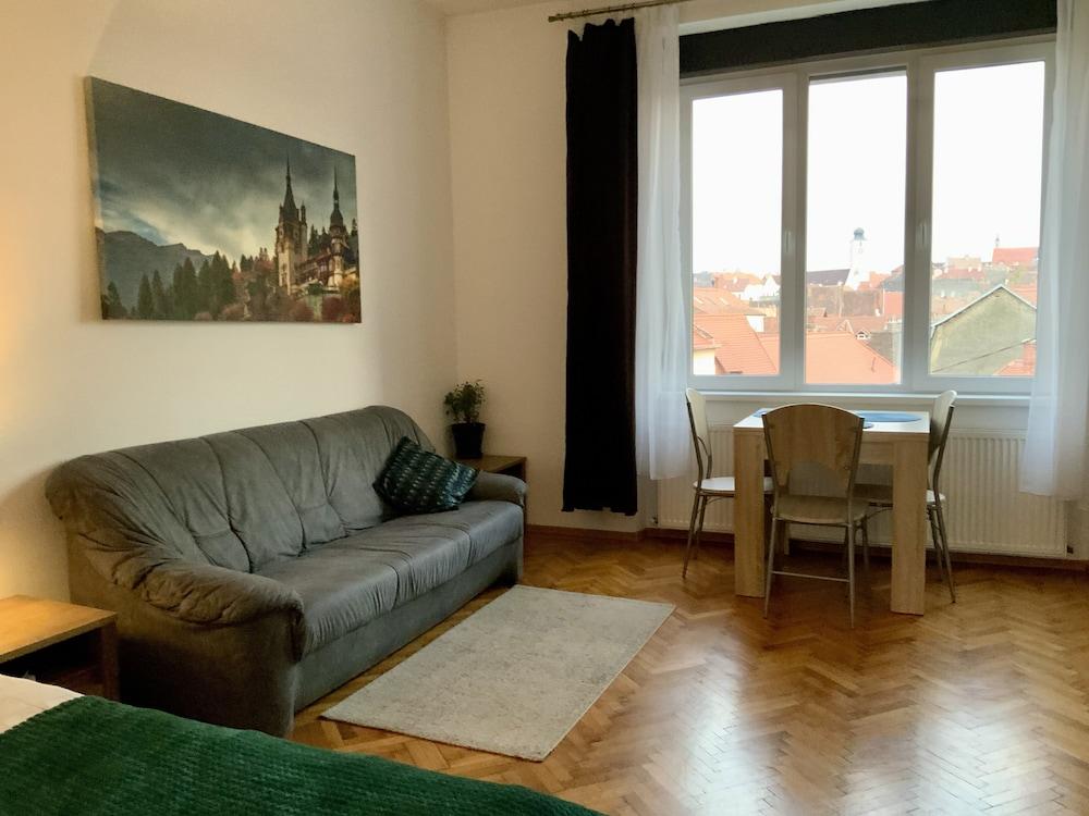 Tanners Tower Studio With A View Interior