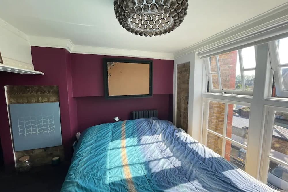 Unique 1BD Flat - 4 Minutes From Victoria Park Room