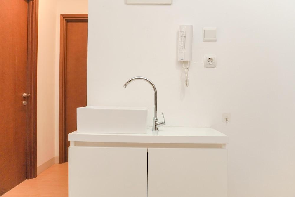 Nice And Homey 2Br Signature Park Grande Apartment Interior