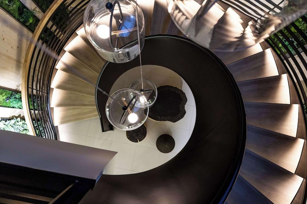 FirstName Bordeaux - part of JdV by Hyatt Lobby