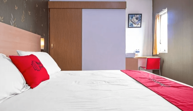 Formerly RedDoorz near Exit Tol Pasteur Featured Image