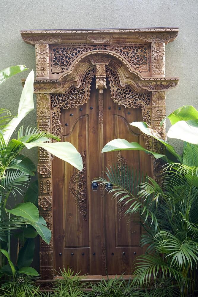 Adamare Villa Umalas Exterior