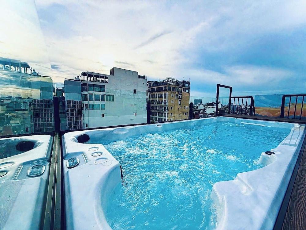 لوسين هانوي ليك سايد هوتل آند روف توب المنطقة الخارجية