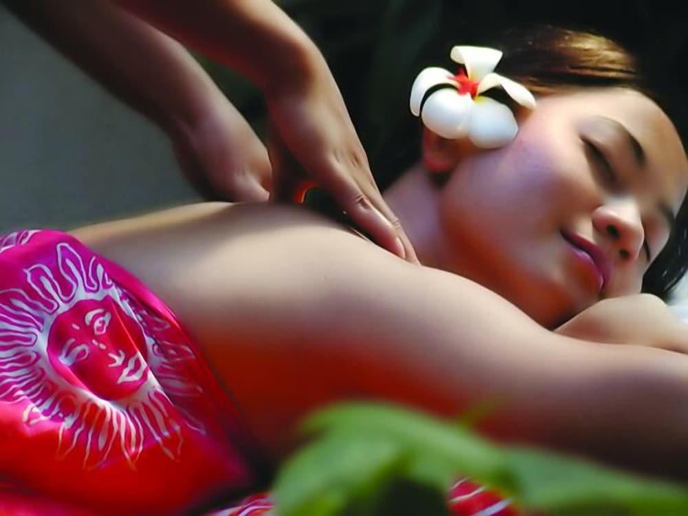 ذا بينوا بيتش فرونت فيلاز آند سبا تدليك