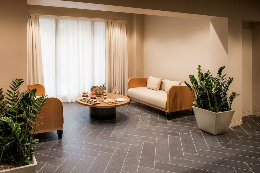 Hotel Glam Milano Lobby Sitting Area