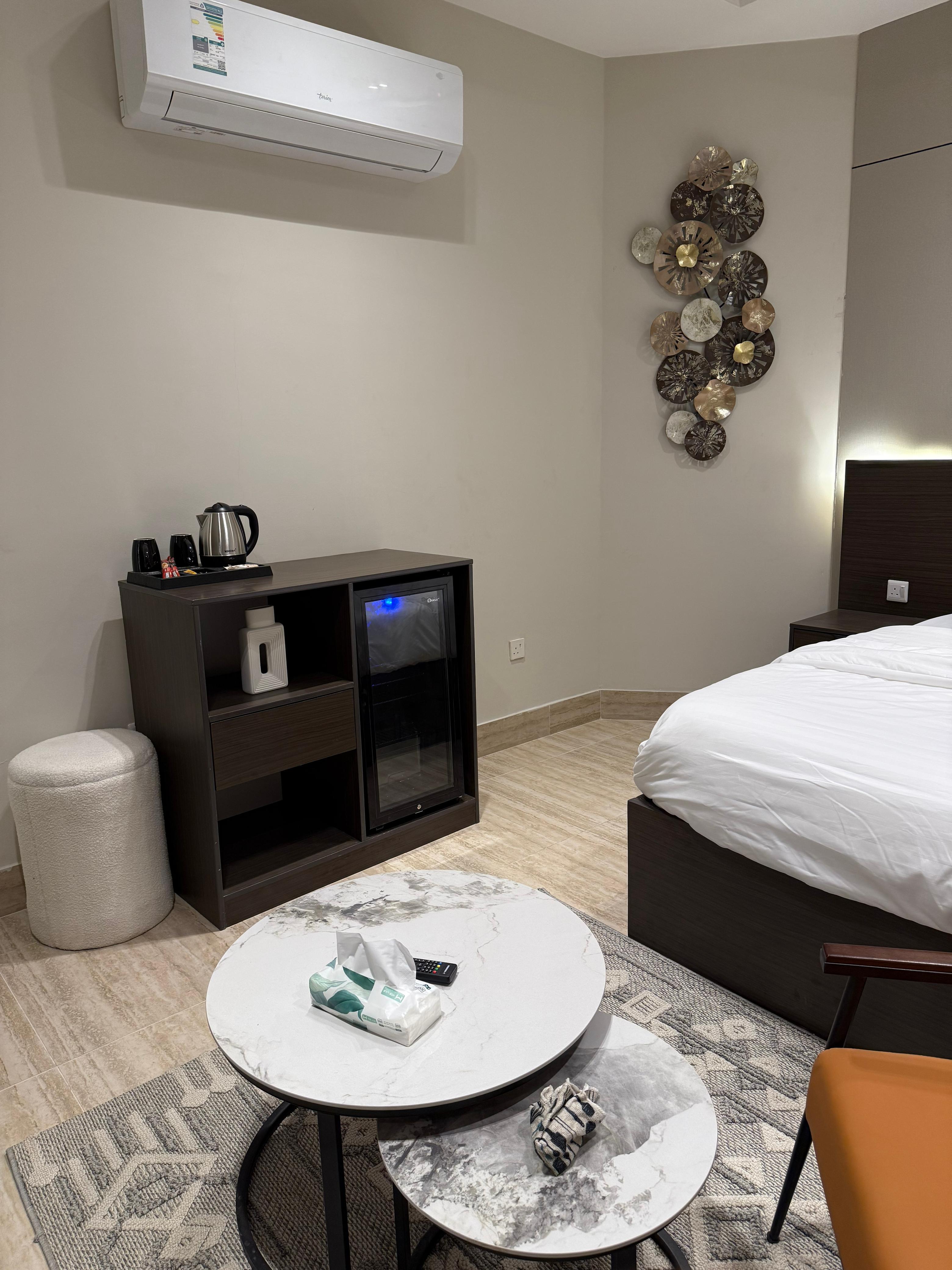 Elegant Studio with Self Check-in | 5753 Bedroom