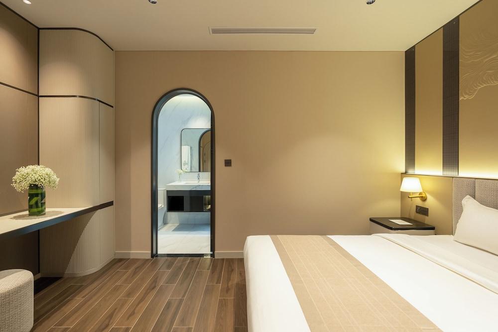 Amana Hotel Phan Thiet Room