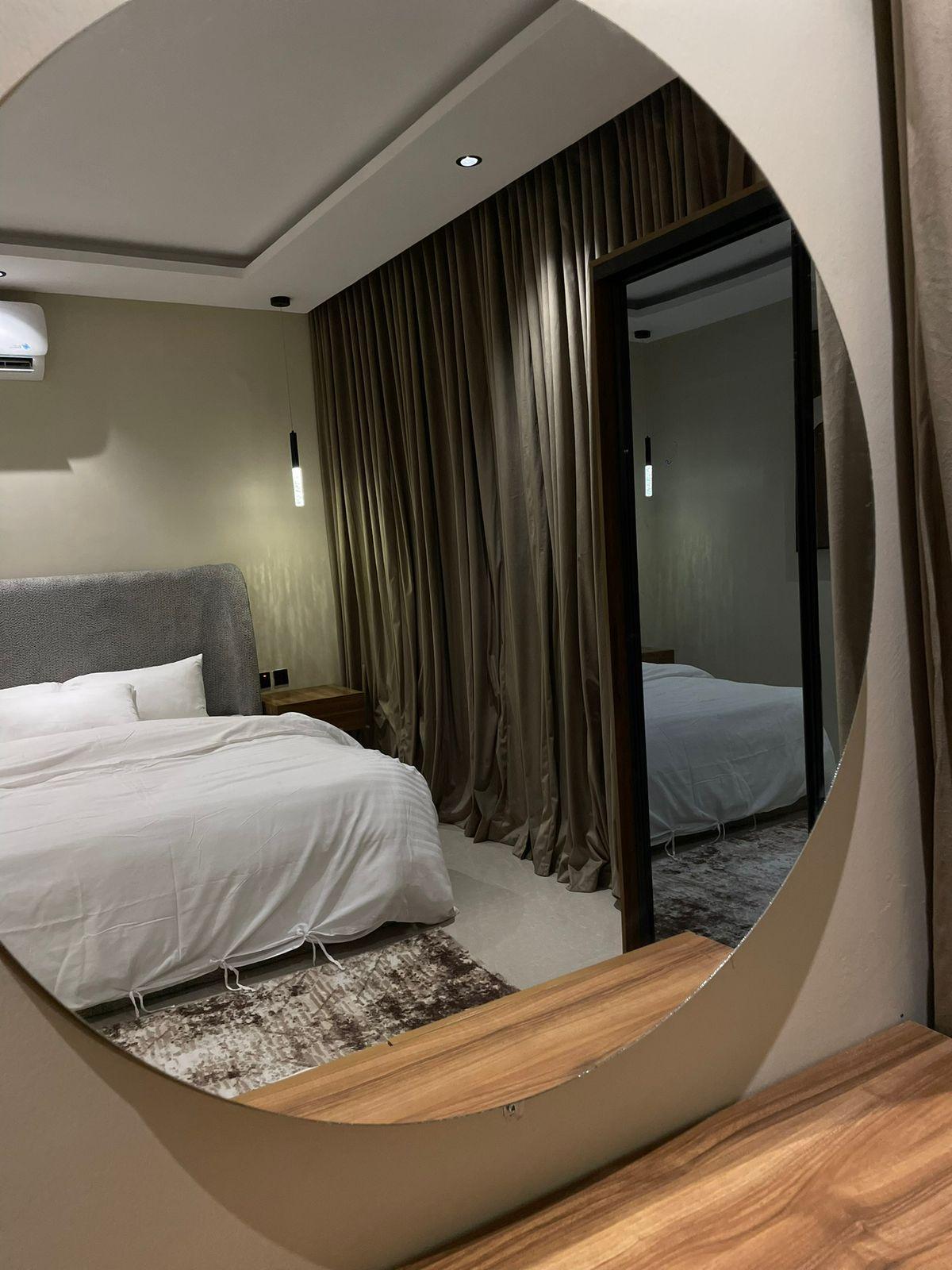 Modern Apartment with Self Check-in | 5682 Bedroom