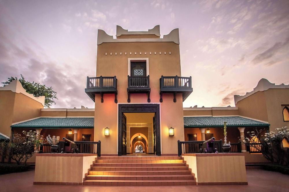 أفاني بيمبا بيتش هوتل المنطقة الخارجية