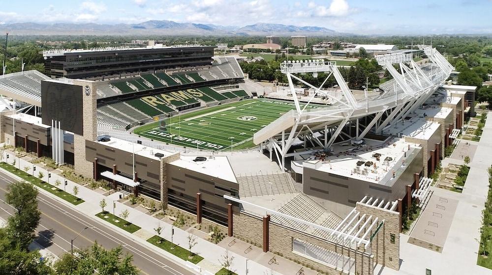 منزل رائع ضمن منازل متلاصقة على بعد خطوات من حي صناعة مشروبات! المنطقة الخارجية