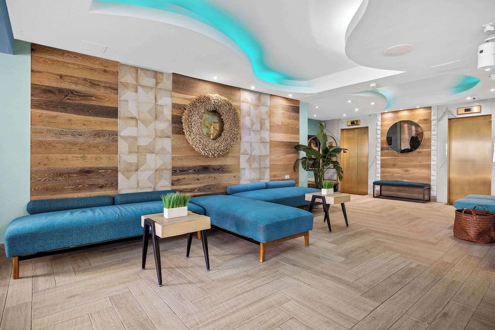 أبيتا بوتيك هوتل، أسيند هوتل كوليكشن الردهة