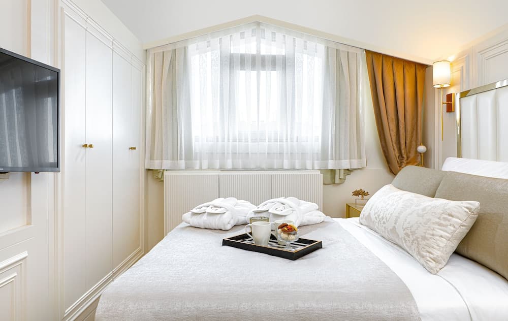 Ulus G Residences Room