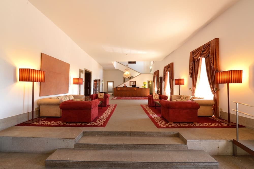 Pousada Mosteiro de Guimarães - Monument Hotel Reception