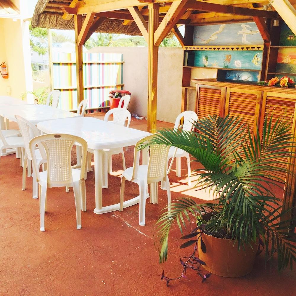 فولي إكويبد أبارت 4 بي بيل ٔونلي 500ٕ فروم فليك أن فلاك بيتش المنطقة الخارجية