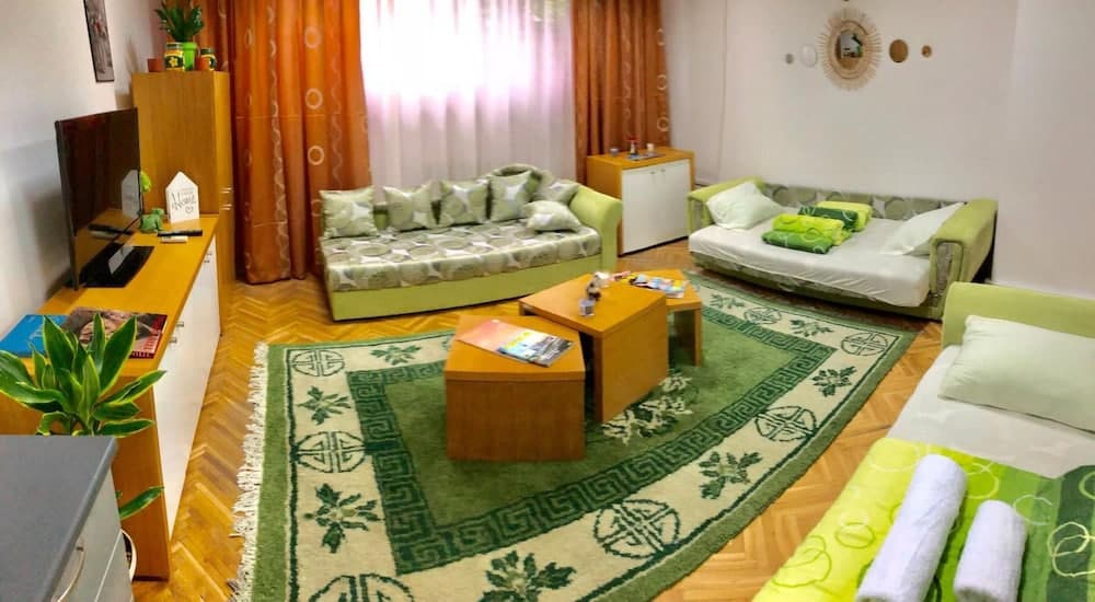وود سويتس بيلجريد الصورة الأساسية